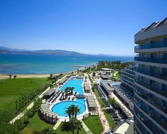 Venosa Beach Resort And Spa - Didim - Pool