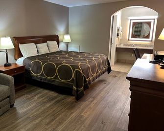 Nation's Inn Of Wake County - Raleigh Crabtree - Raleigh - Bedroom