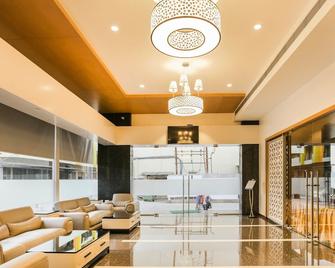 Treebo Select Gopalas Residency - Bhiwandi - Lobby