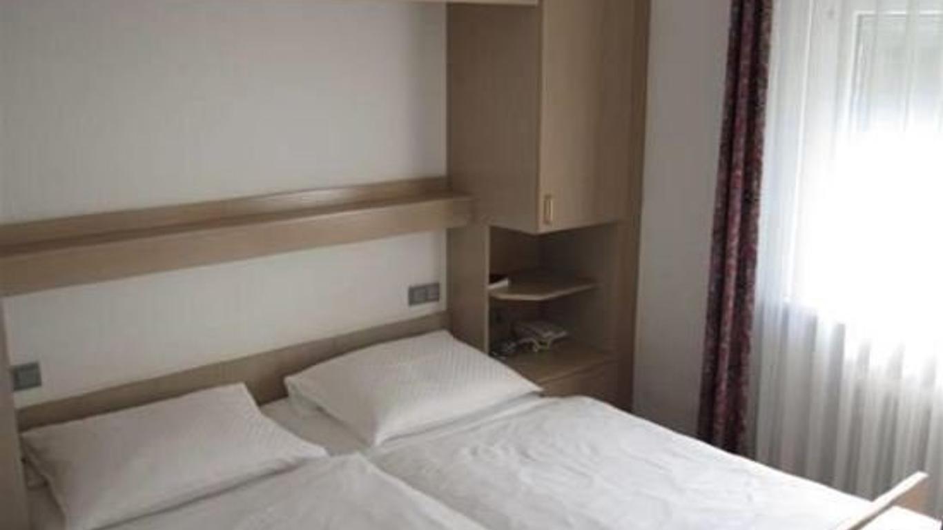 Hotel Maifelder Hof