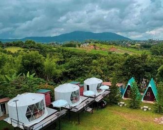 Yellowstone Cheewa View Khao Kho - Phetchabun - Innenhof