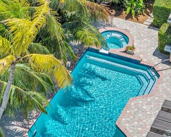 Walk to beach Heated Pool Ample residence Marlin Key - Fort Lauderdale - Piscina