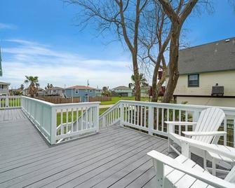 Mansvelt 3 - Sea Glass Cottage - Jamaica Beach - Balcony