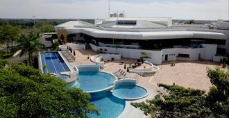 比亞埃爾莫薩希爾頓酒店 - 比亞埃爾莫薩 - 比亞埃爾莫薩 - 游泳池