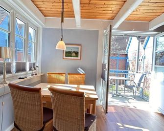 Ferienwohnung Deichbrise Pellworm - Pellworm - Essbereich