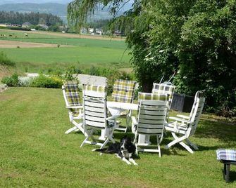 Zweibettzimmer 6 - Pension Eule - Unterburg am Klopeiner See - Patio