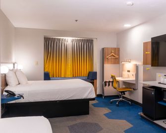 Microtel Inn & Suites by Wyndham Pigeon Forge - Pigeon Forge - Makuuhuone