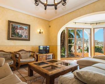 Villa Cintya - Plusholidays - Calp - Wohnzimmer