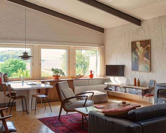 Holiday Home Moselle with Private Sauna - Kleinich - Huiskamer