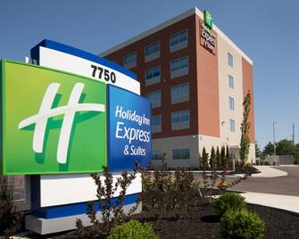 Holiday Inn Express & Suites Cincinnati North - Liberty Way - West Chester - Gebäude