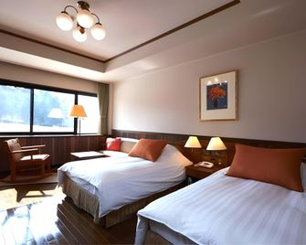 Hakone Highland Hotel - Hakone - Bedroom