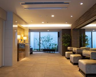 مارينا صنرايز أوساكا باي - أوساكا - ردهة