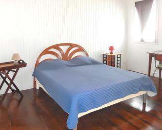 Maison de charme à Saint-Pierre avec vue sur mer et montagne - Saint-Pierre - Habitación