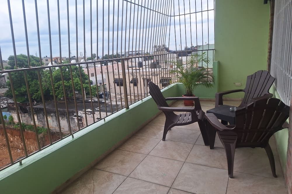 إديفيسو أمابولا - سانتو دومينغو - شرفة