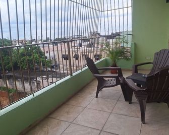 Hotel Enrique II - Santo Domingo - Balkon