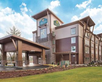 La Quinta Inn & Suites by Wyndham Tumwater - Olympia - Tumwater - Building