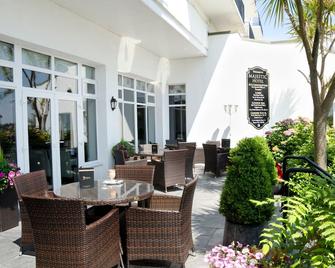 Majestic Hotel - Waterford - Patio