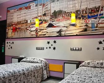 Jc Rooms Santa Ana - Madrid - Bedroom