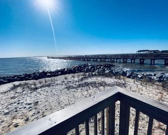 Hilton Village Home - Newport News - Beach