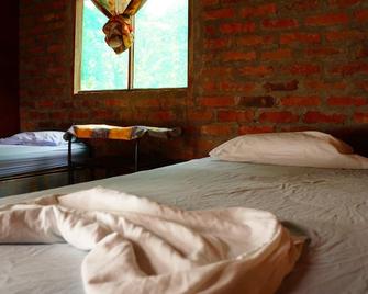 Hospedaje Los Chocoyos - Altagracia - Habitación