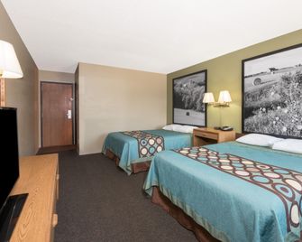 Super 8 by Wyndham Milbank SD - Milbank - Habitación