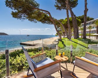 ميليا كالفيا بيتش - ميورقة - مطعم