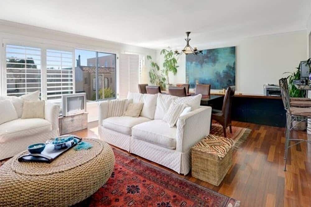 'Marina Designer Showplace Home' 1 min away from 'Beach' & 'Palace of Fine Arts' - Sausalito - Living room