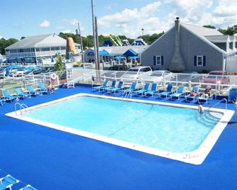 Cape Cod Family Resort - West Yarmouth - Piscina