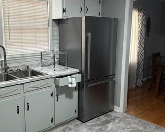 Tea House. - Danville - Kitchen