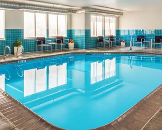 SureStay Plus Hotel by Best Western Kennewick Tri-Cities - Kennewick - Pool