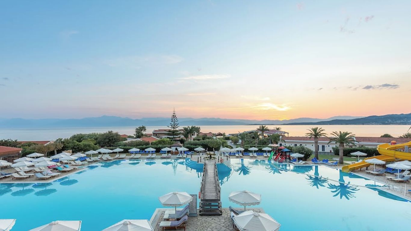 رودا بيتش ريزورت آند سبا شامل جميع الخدمات