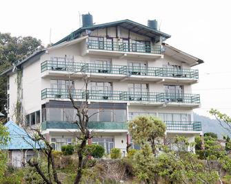 Natureraga Fernhill Resort - Chail - Building