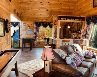 PromoPanoramic 360 view-Hot tub-Hogwarts Dorm-MardiGras Bar-themed theater - Pigeon Forge - Pokój dzienny
