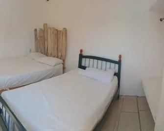 Hotel Casa Raymundo Suites - Peñita de Jaltemba - Bedroom