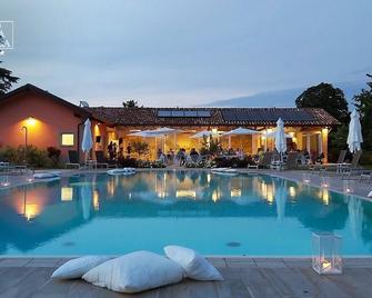 Relais Villa Pomela - Novi Ligure - Pool