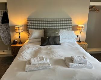 The Shore - קירקוול - חדר שינה