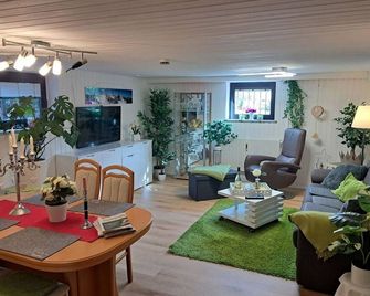 Lianes Feriendomizil Fewo in Niedernjesa - Friedland - Friedland - Sala de estar