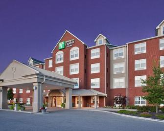 Holiday Inn Express & Suites St. Louis West-O'fallon - O'Fallon - Gebäude