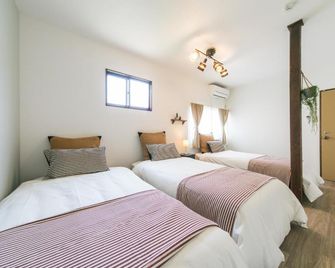 Naos House Usj - Osaka - Habitación
