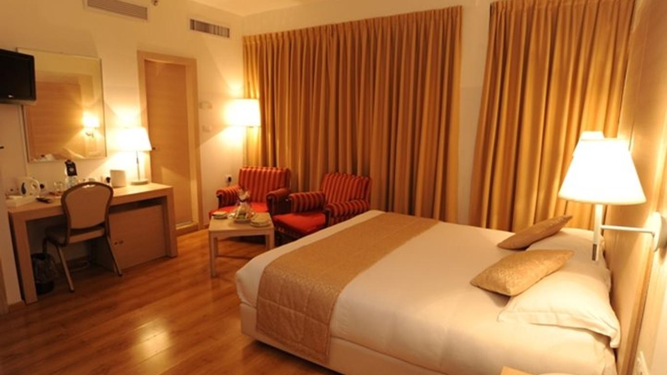 ليجاسي هوتل