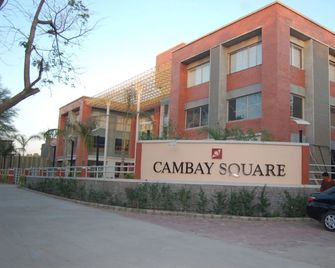 Hotel Cambay Sapphire - Gandhinagar - Gandhinagar - Building