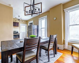 Jungle House Luxury Stays - Columbus Downtown Short North - Columbus - Comedor