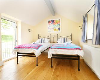 Dozmary Pool Barn - Liskeard - Bedroom