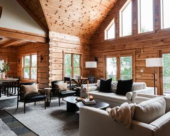 Lakeview Lutsen Cabin, Sauna, Fire pit, Minutes to Ski - Tofte - Sala de estar