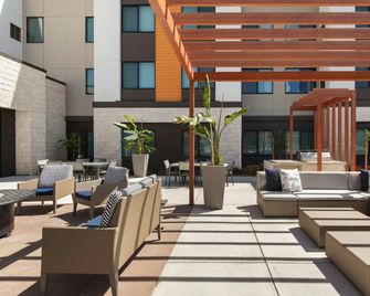 Residence Inn by Marriott Sacramento Cal Expo - Sacramento - Patio