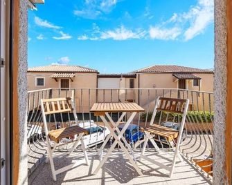 B&B Diec10 - Olbia - Balcony