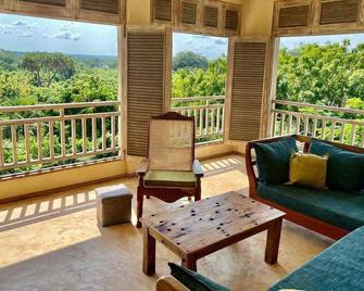 Tombo House - Diani Beach - Balcón