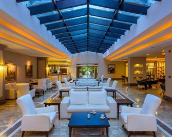 Aydinbey Famous Resort - Belek - Lounge