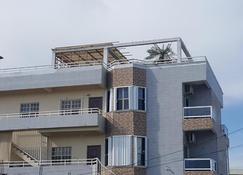 Db Tower Vacation Rental - Belize City - Building