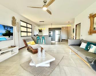 Manuia luxury apartment - Tahiti Punaauia -Wi-Fi Netflix pool & gym - Punaauia - Obývací pokoj